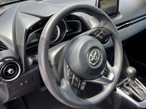 Used 2018 Toyota Yaris iA FWD image 13