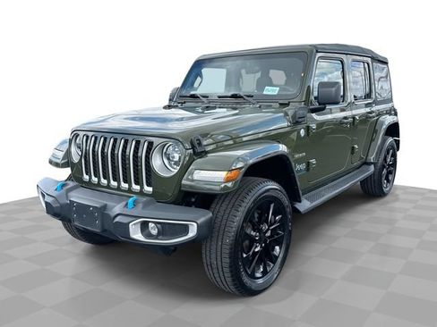 Used 2023 Jeep Wrangler Unlimited Sahara w/ Cold Weather Group AWD/4WD image 1