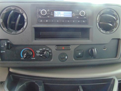 Certified 2024 Ford E-450 and Econoline 450 Super Duty w/ Power Windows & Locks Group image 18