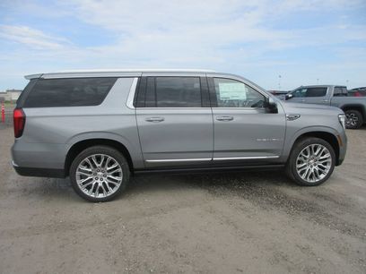 New 2026 GMC Yukon XL Denali w/ Denali Reserve Package
