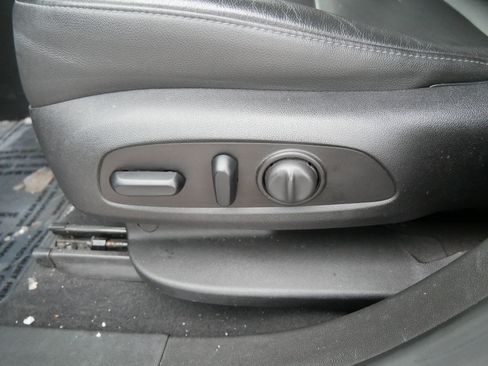 Used 2019 Chevrolet Blazer LT w/ Sun and Wheels Package image 19