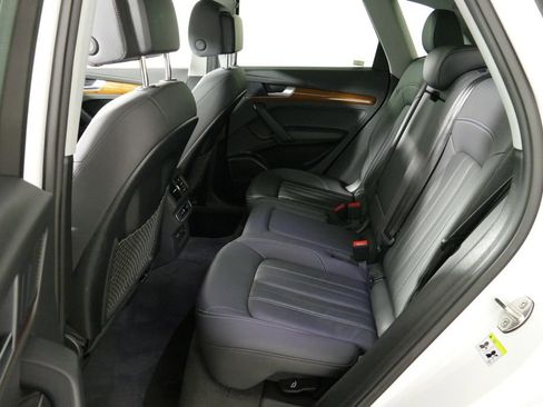 Used 2023 Audi Q5 2.0T Premium Plus w/ Premium Plus Package image 4