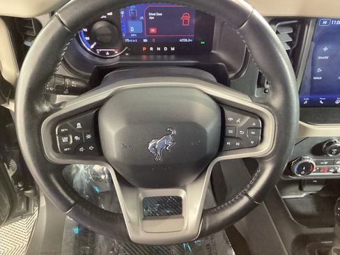 Used 2022 Ford Bronco Wildtrak image 23