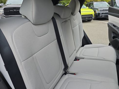 New 2026 Hyundai Tucson SE image 11