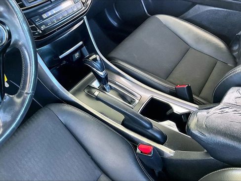 Used 2017 Honda Accord Sport image 15