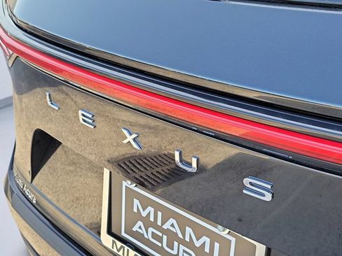 Used 2025 Lexus NX 250 FWD w/ Cold Area Package image 6