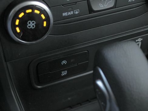 Used 2021 Ford EcoSport S FWD image 20
