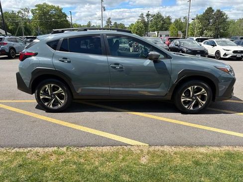 Used 2024 Subaru Crosstrek 2.0i Premium AWD/4WD image 4