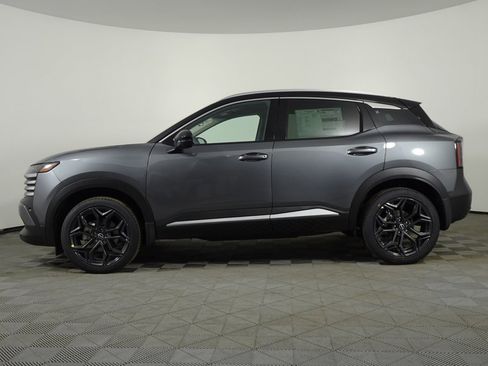 New 2025 Nissan Kicks SR w/ SR Premium Package image 35