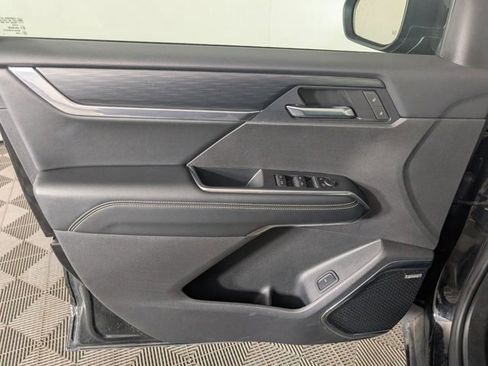 Certified 2025 GMC Acadia Elevation image 17