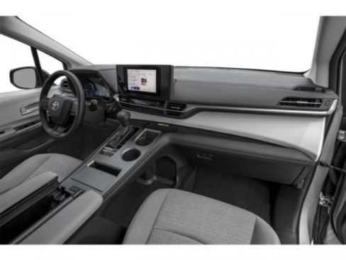 New 2026 Toyota Sienna LE FWD image 17