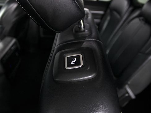 Used 2024 Jeep Wagoneer L Series II w/ Flexible Seating Group RWD image 30