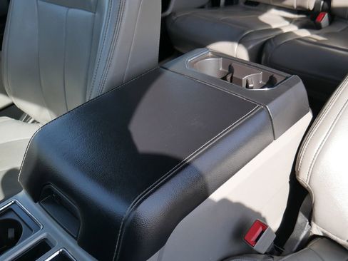 Used 2019 Ford F150 Lariat w/ Equipment Group 502A Luxury image 38