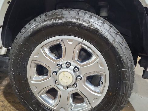 Used 2017 RAM 2500 Laramie AWD/4WD image 35