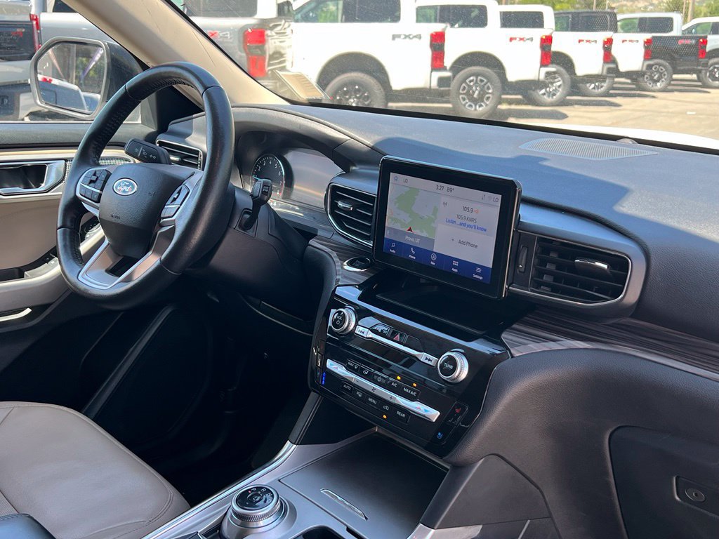 Used 2023 Ford Explorer Limited AWD/4WD image 18