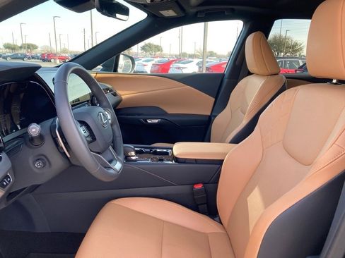 Used 2025 Lexus RX 350h 350h image 10