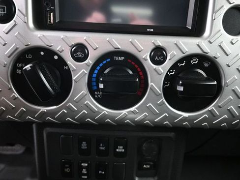 Used 2008 Toyota FJ Cruiser 4WD image 15