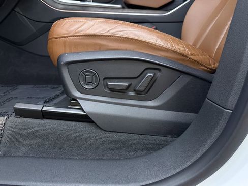 Used 2018 Audi Q7 3.0T Premium Plus w/ Premium Plus Package image 15