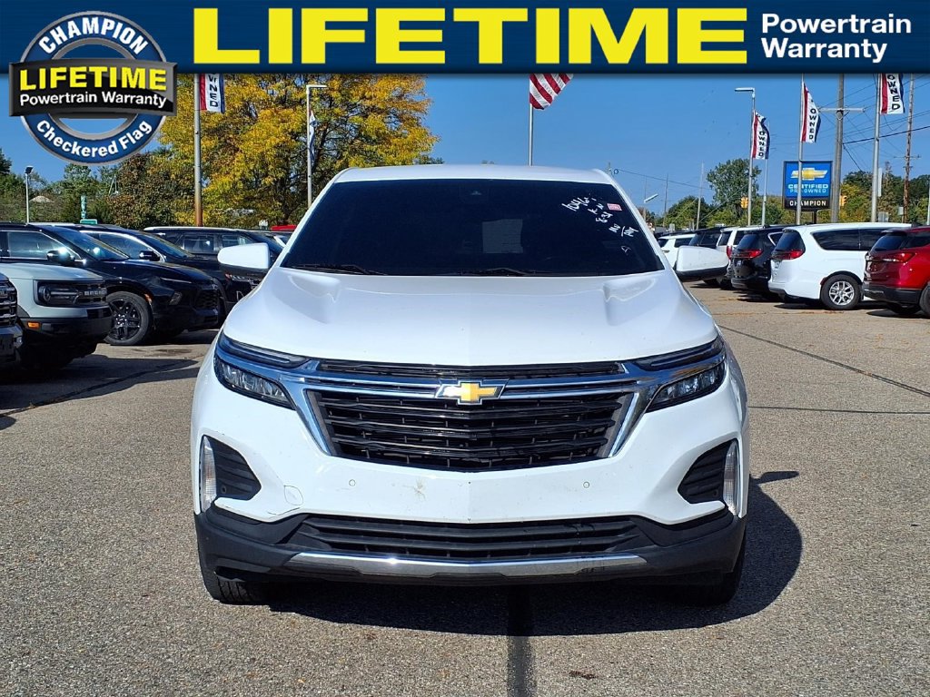 Used 2024 Chevrolet Equinox LT w/ LPO, Floor Liner Package AWD/4WD image 2