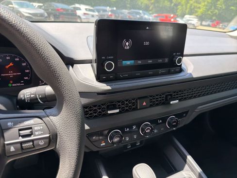 Certified 2025 Honda Accord SE image 23