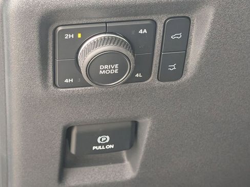 New 2025 Ford Expedition Platinum w/ Stealth Performance Package image 40