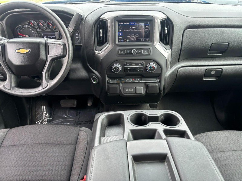 Used 2023 Chevrolet Silverado 1500 Custom AWD/4WD image 14