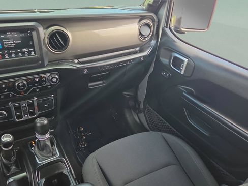 Used 2020 Jeep Wrangler Unlimited Sport S AWD/4WD image 14