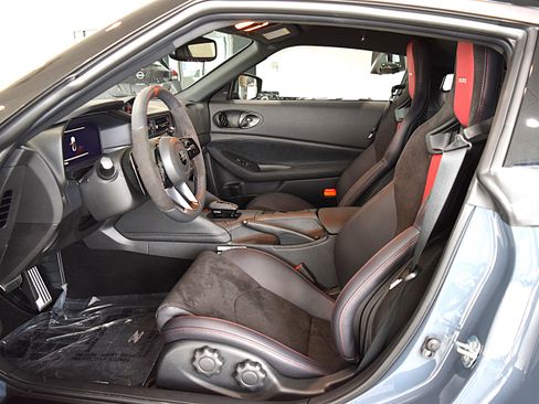 New 2024 Nissan Z NISMO w/ Floor Mat Package image 11