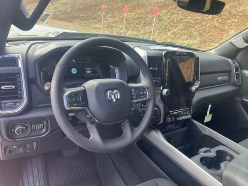 New 2026 RAM 1500 Big Horn AWD/4WD image 11