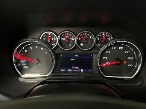 Used 2021 Chevrolet Tahoe Z71 w/ Z71 Signature Package image 19