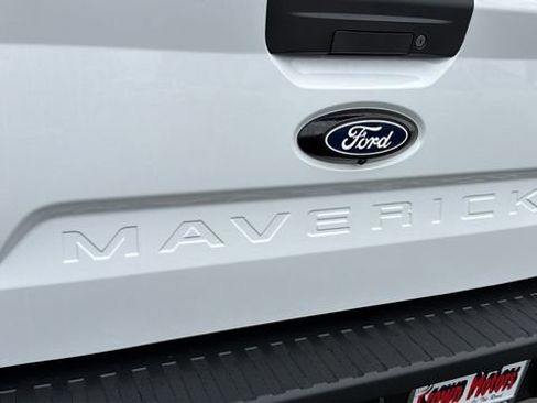 New 2025 Ford Maverick XLT image 12