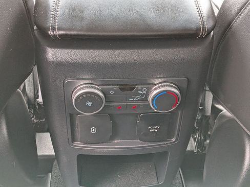 Used 2021 Ford Explorer Limited w/ Hybrid Equipment Group 310A RWD image 34