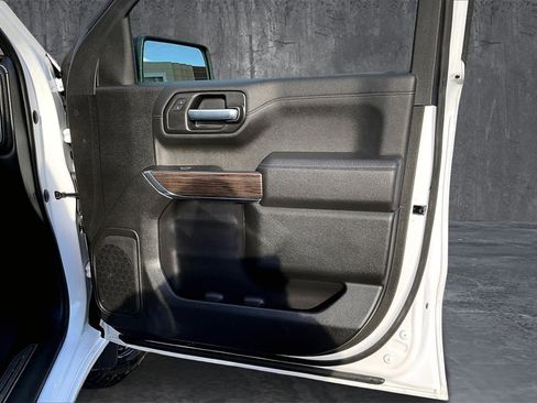 Used 2021 Chevrolet Silverado 1500 LT Trail Boss image 27