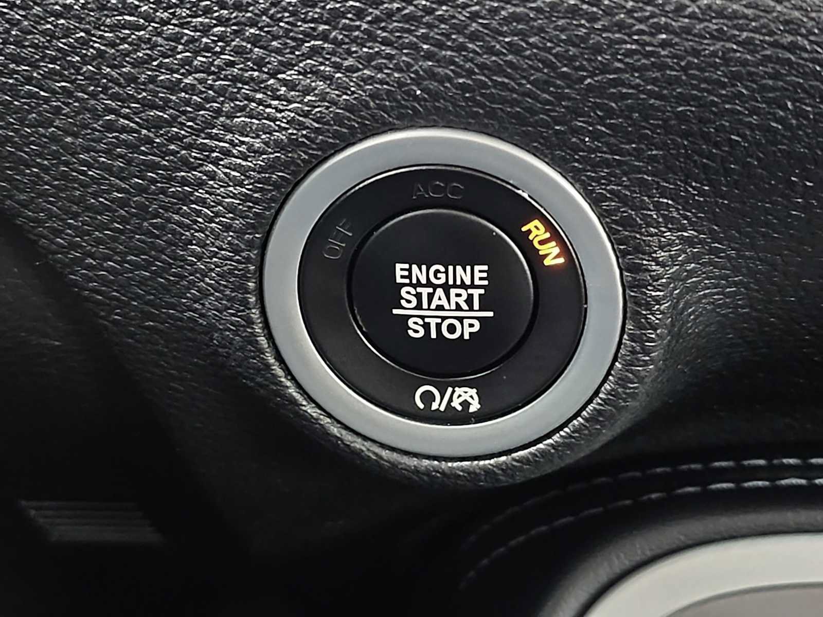 Used 2022 Dodge Challenger GT w/ Driver Convenience Group RWD image 10