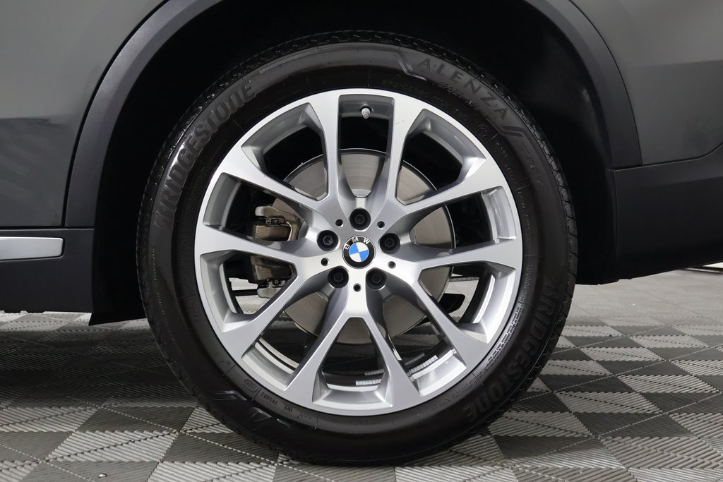 Certified 2026 BMW X5 sDrive40i w/ Climate Comfort Package RWD image 16