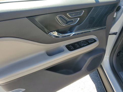 Used 2020 Lincoln Corsair FWD image 22