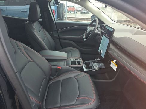 Used 2026 Ford Mustang Mach-E Premium w/ Sport Appearance Package image 8