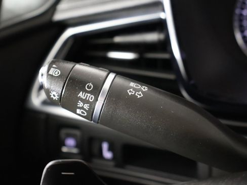 Used 2022 Cadillac XT6 Premium Luxury image 42