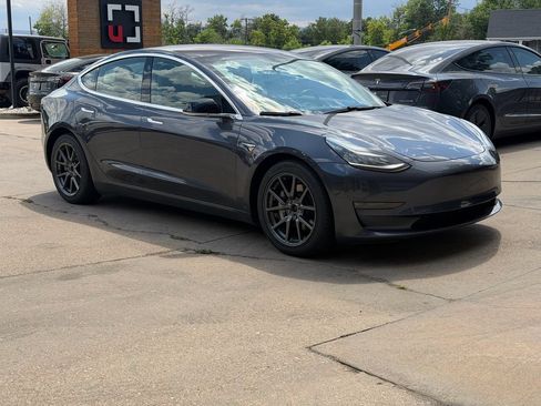 Used 2018 Tesla Model 3 Long Range AWD/4WD image 19