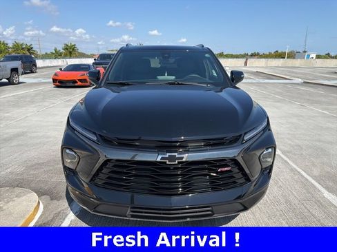 Certified 2025 Chevrolet Blazer RS w/ Driver Confidence II Package image 2