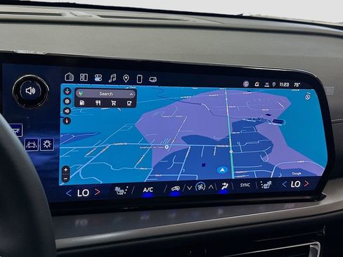 New 2025 Chevrolet Traverse LT image 14