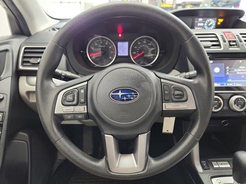 Used 2017 Subaru Forester 2.5i Premium w/ All-Weather Package image 11