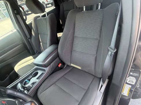 Used 2025 Dodge Durango GT AWD/4WD image 14