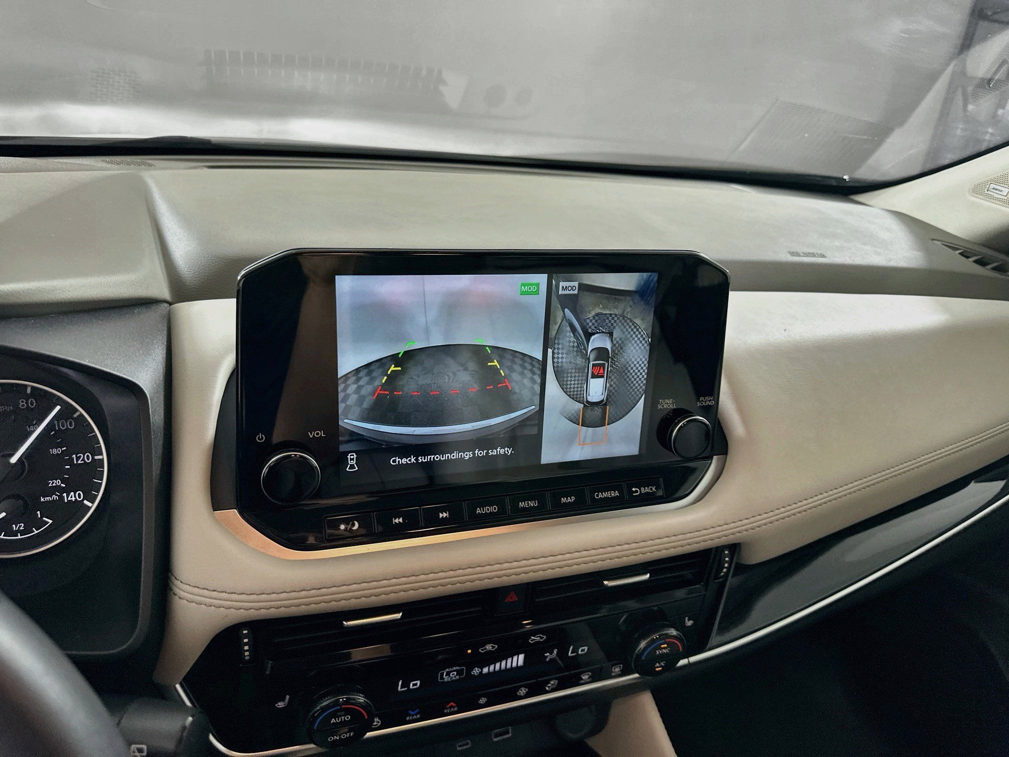 Used 2023 Nissan Rogue SL w/ SL Premium Package FWD image 22