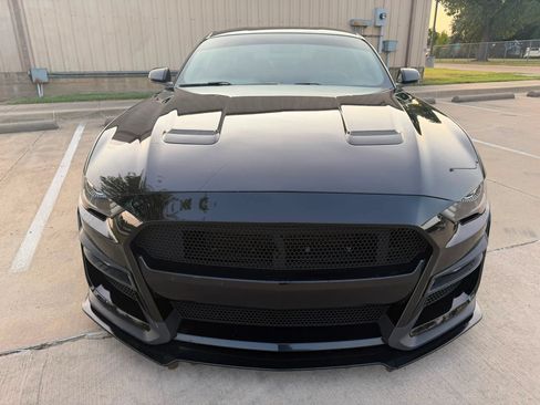 Used 2019 Ford Mustang GT Premium w/ GT Performance Package RWD image 6