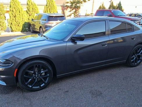 Used 2023 Dodge Charger SXT w/ Blacktop Package image 4