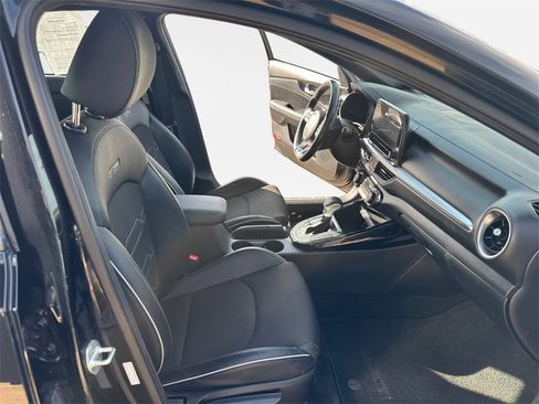 Used 2023 Kia Forte GT-Line image 26