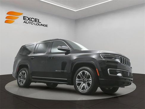 Used 2023 Jeep Wagoneer Series II image 46