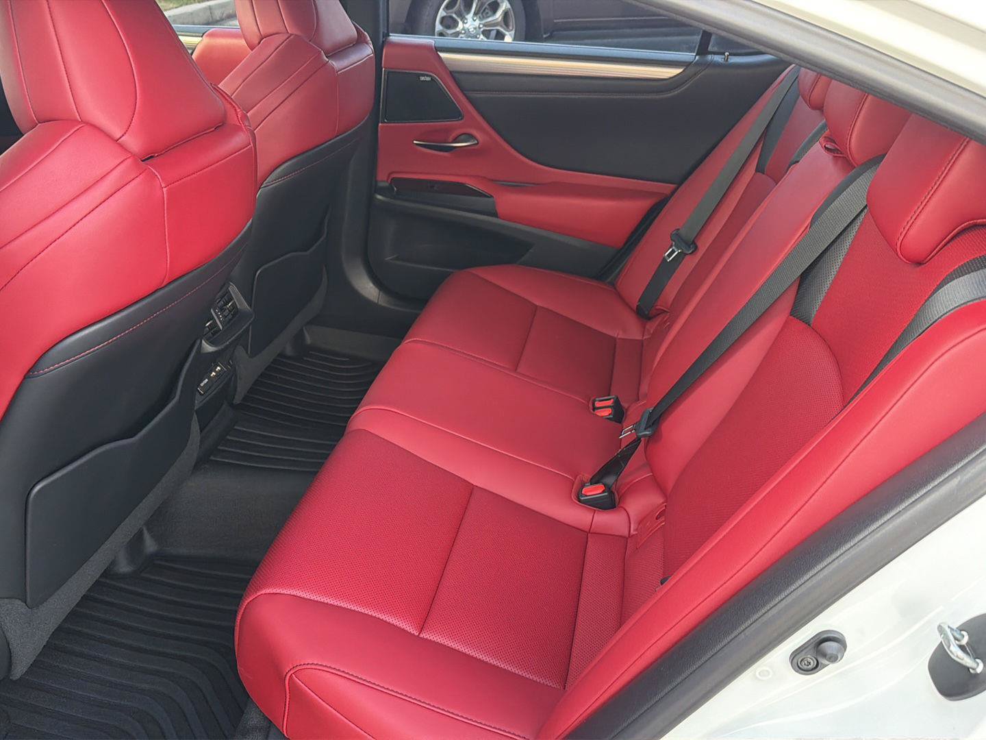 Used 2021 Lexus ES 350 F Sport w/ Accessory Package 2 FWD image 11