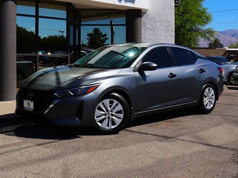 Used 2024 Nissan Sentra S FWD image 2
